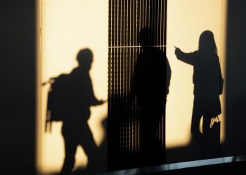 Νεανική  Παραβατικότητα  Ανηλίκων