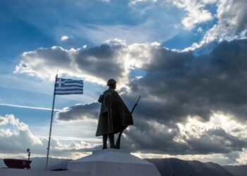 Από το Καλπάκι στην Αιώνια Δόξα: Το Χρονικό του Έπους του ’40